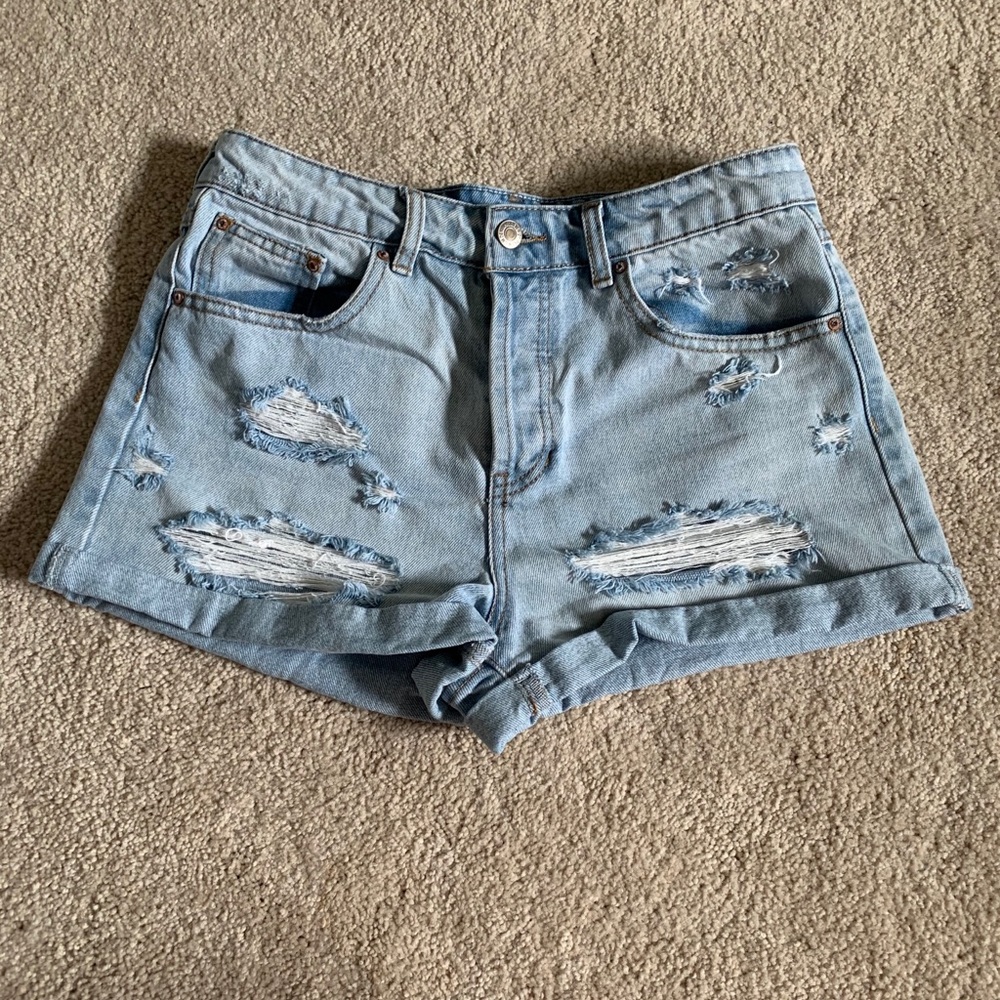 Distressed denim shorts - forever 21
